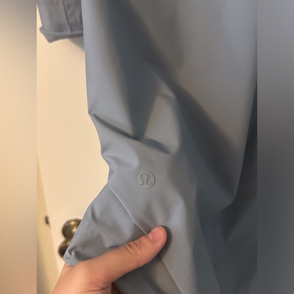 Lululemon Rain Rebel Jacket Slate Womens Size 6 - Picture 5 of 10